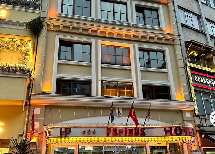 Golden Papirues Taksim 3*