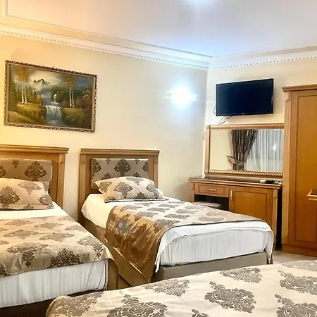 Golden Papirues Taksim Istanboel